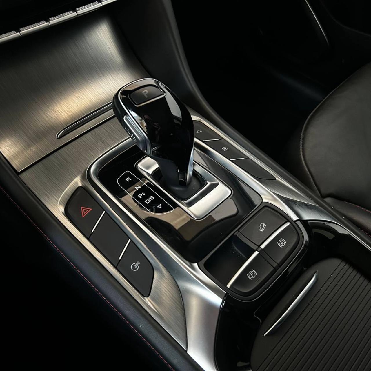 MG HS 1.5T-GDI AT Luxury - 31