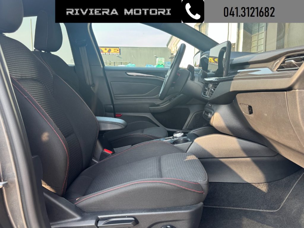 FORD Focus 1.5 EcoBlue 115 CV automatico 5p. ST-Line - 8