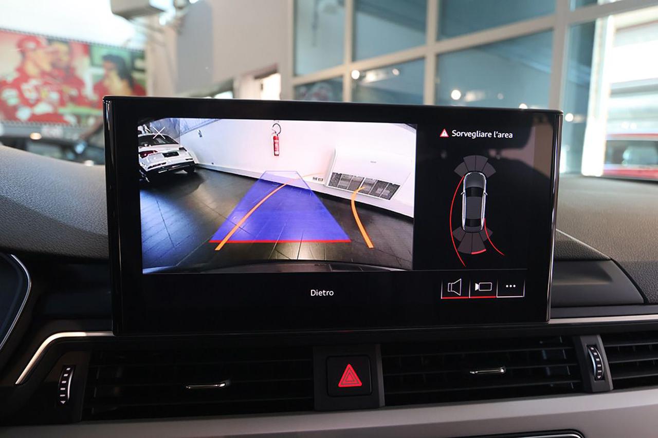 AUDI A4 35 TDI S-Tronic S-Line - 24