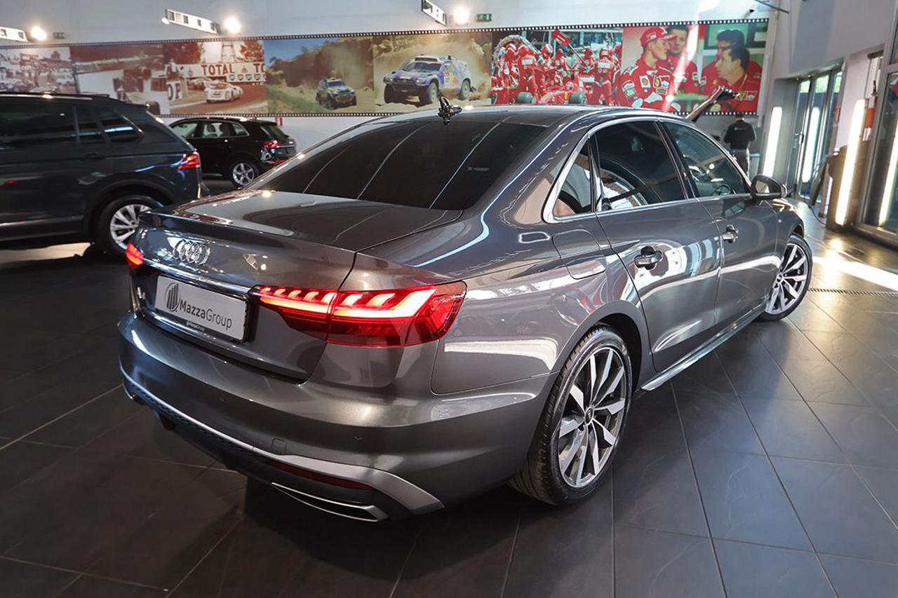 AUDI A4 35 TDI S-Tronic S-Line - 9