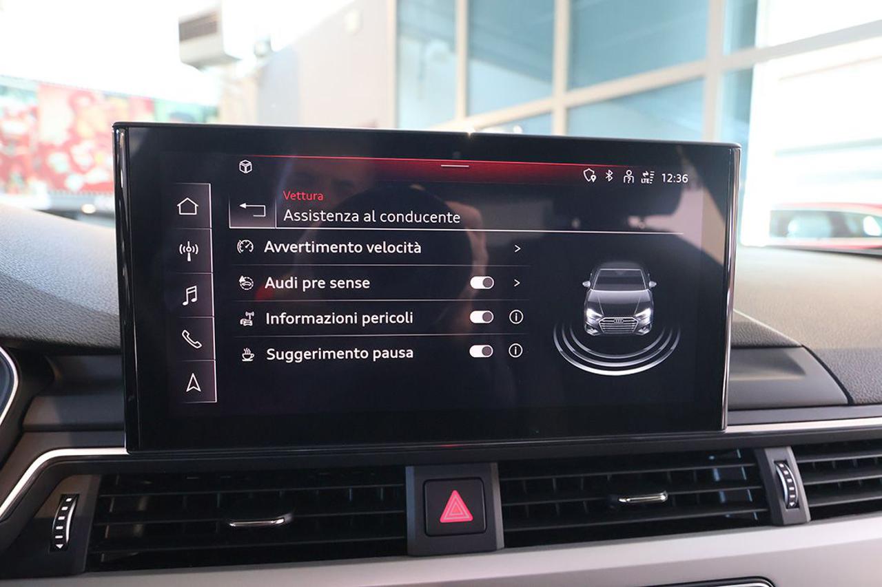 AUDI A4 35 TDI S-Tronic S-Line - 28