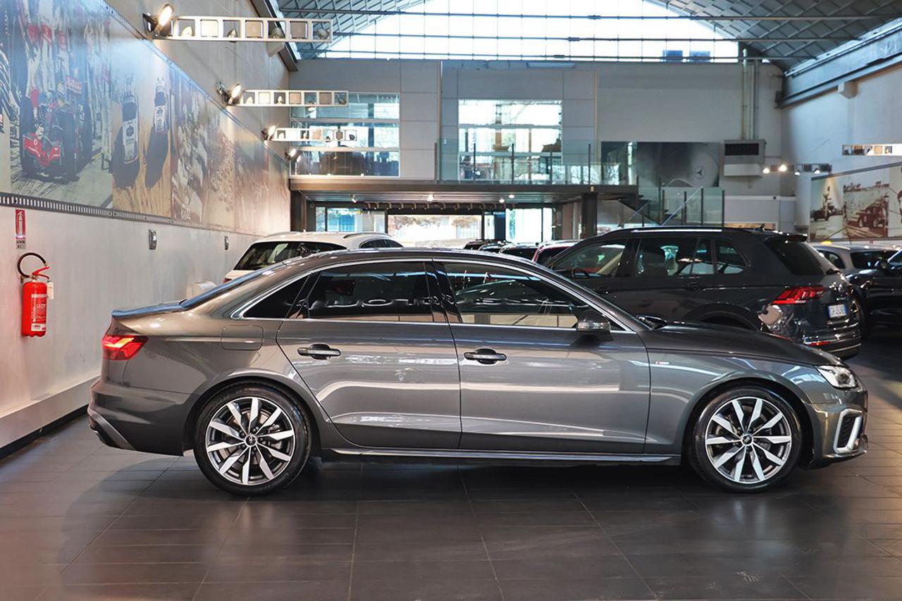 AUDI A4 35 TDI S-Tronic S-Line - 2