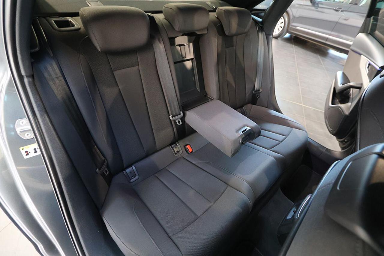 AUDI A4 35 TDI S-Tronic S-Line - 19