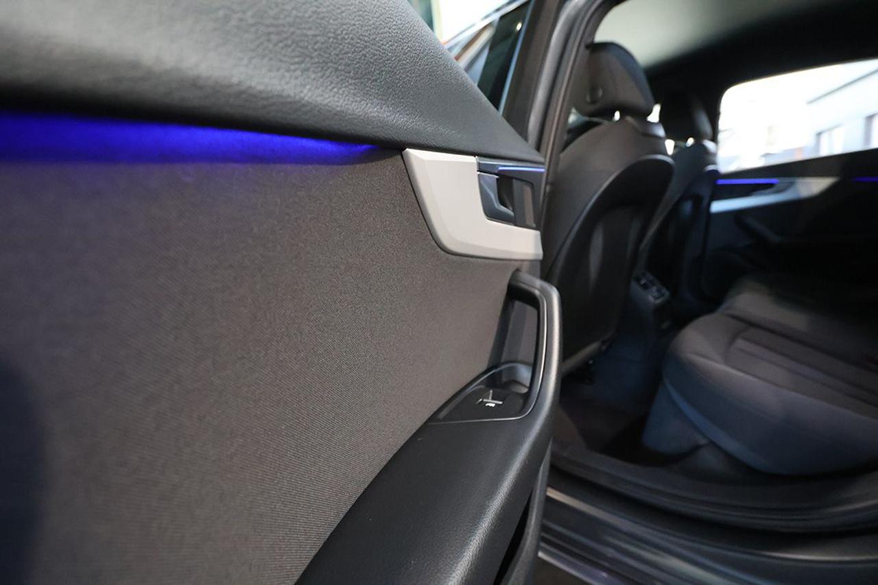 AUDI A4 35 TDI S-Tronic S-Line - 40