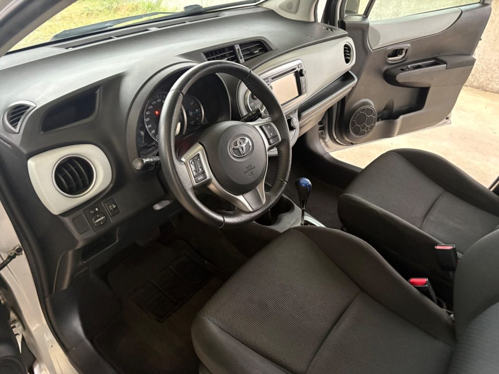 TOYOTA Yaris 1.5 IBRIDA OK NEOP PRONTA CONSEGNA - 13