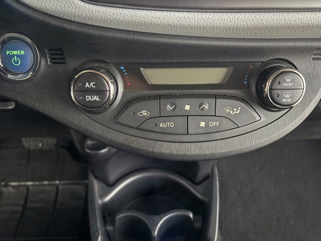 TOYOTA Yaris 1.5 IBRIDA OK NEOP PRONTA CONSEGNA - 24