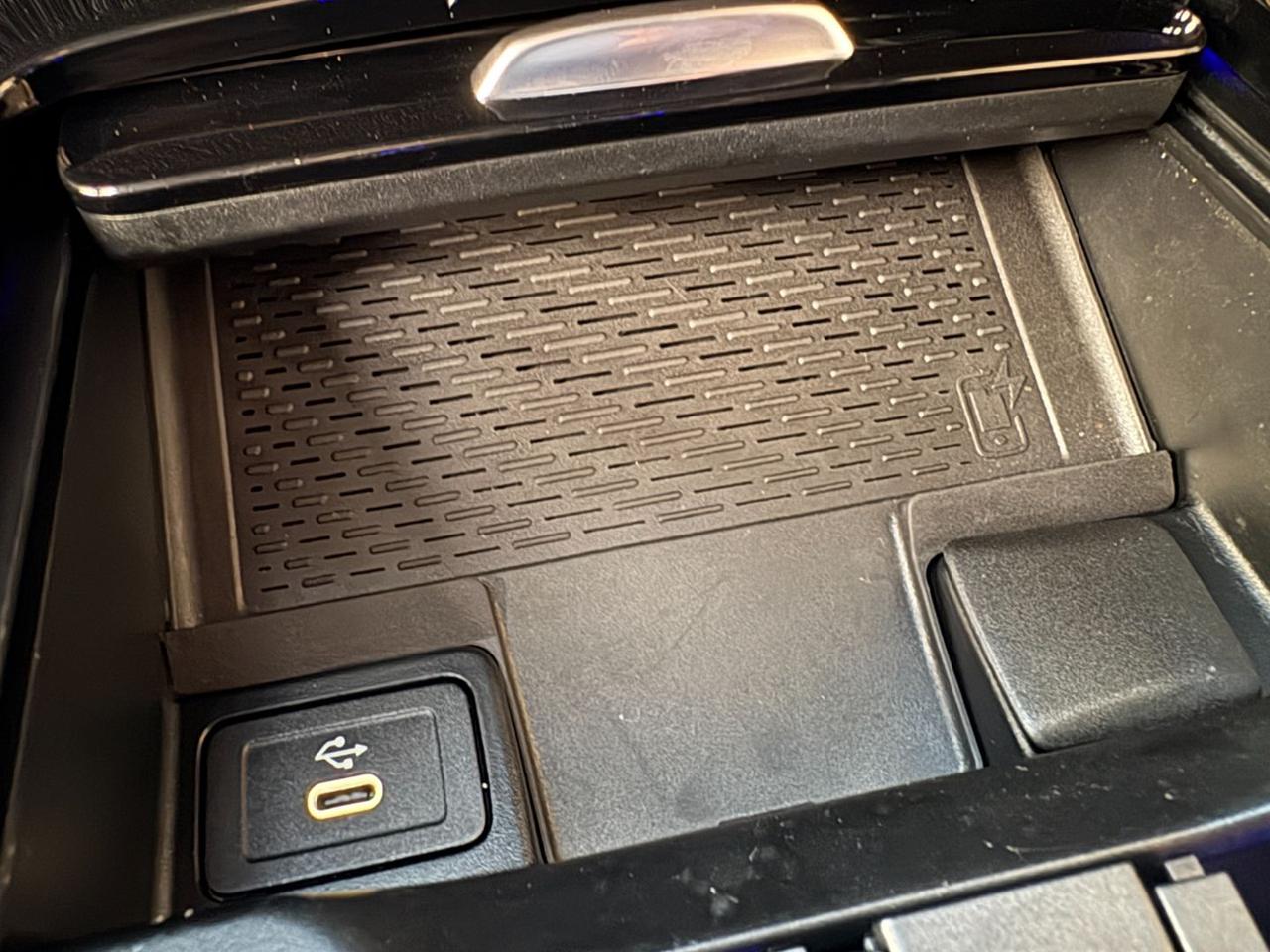 MERCEDES-BENZ B 180 d Automatic AMG Line Premium Pack Night - 23