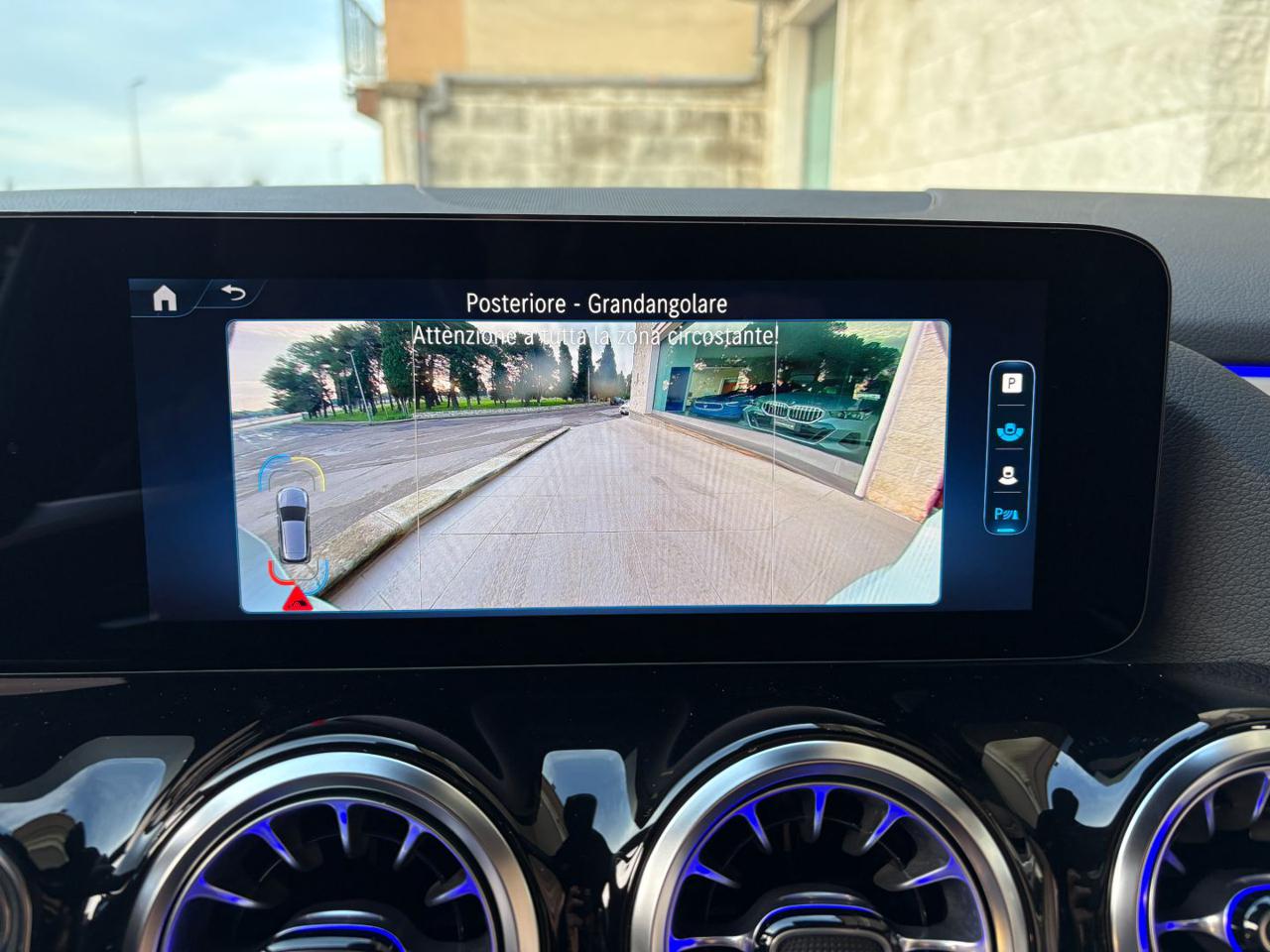 MERCEDES-BENZ B 180 d Automatic AMG Line Premium Pack Night - 16