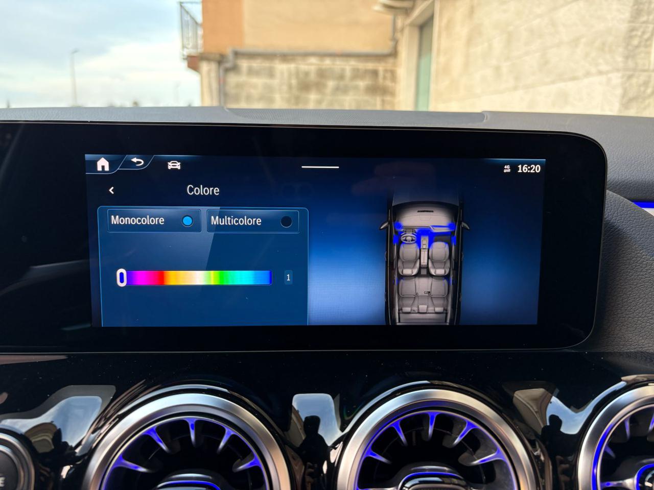 MERCEDES-BENZ B 180 d Automatic AMG Line Premium Pack Night - 17