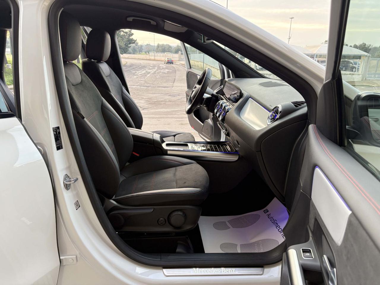 MERCEDES-BENZ B 180 d Automatic AMG Line Premium Pack Night - 9