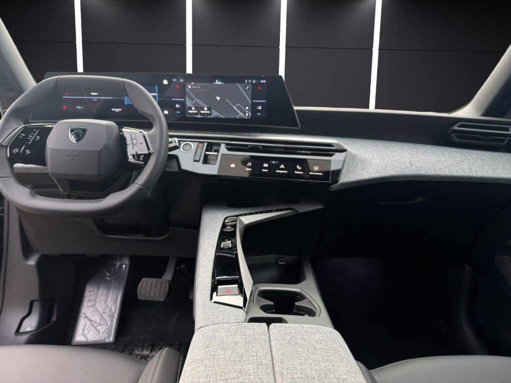 PEUGEOT 3008 Hybrid 145 e-DCS6 Allure - 14