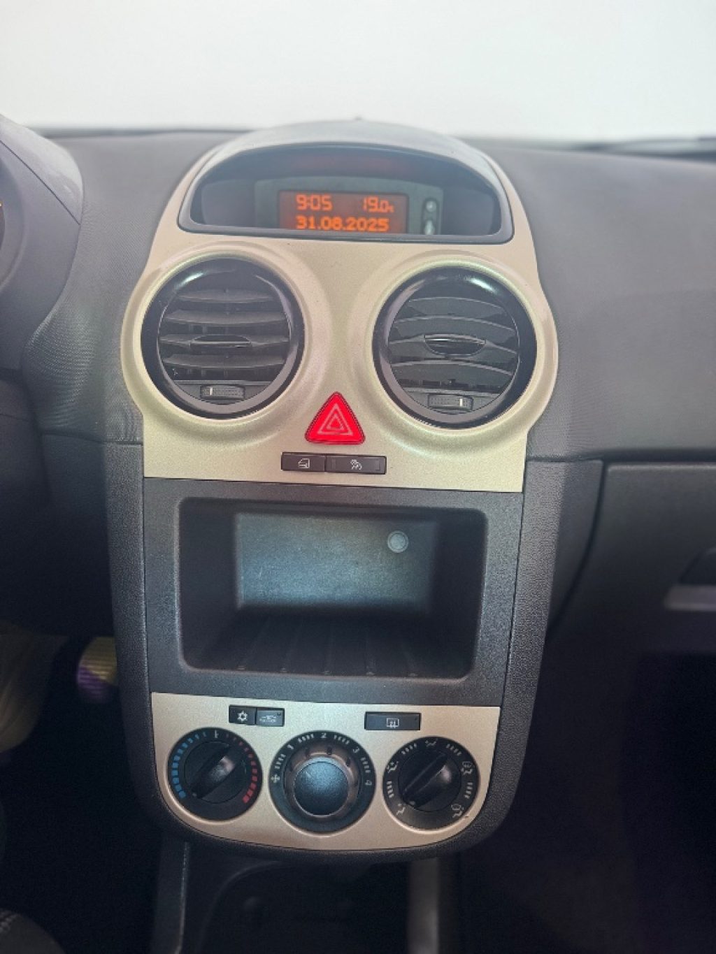 OPEL Corsa 1.0 12V 3 porte Club - 15