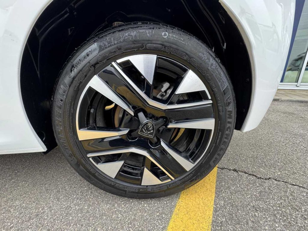 PEUGEOT 208 PureTech 100 Stop&Start 5 porte Allure - 13