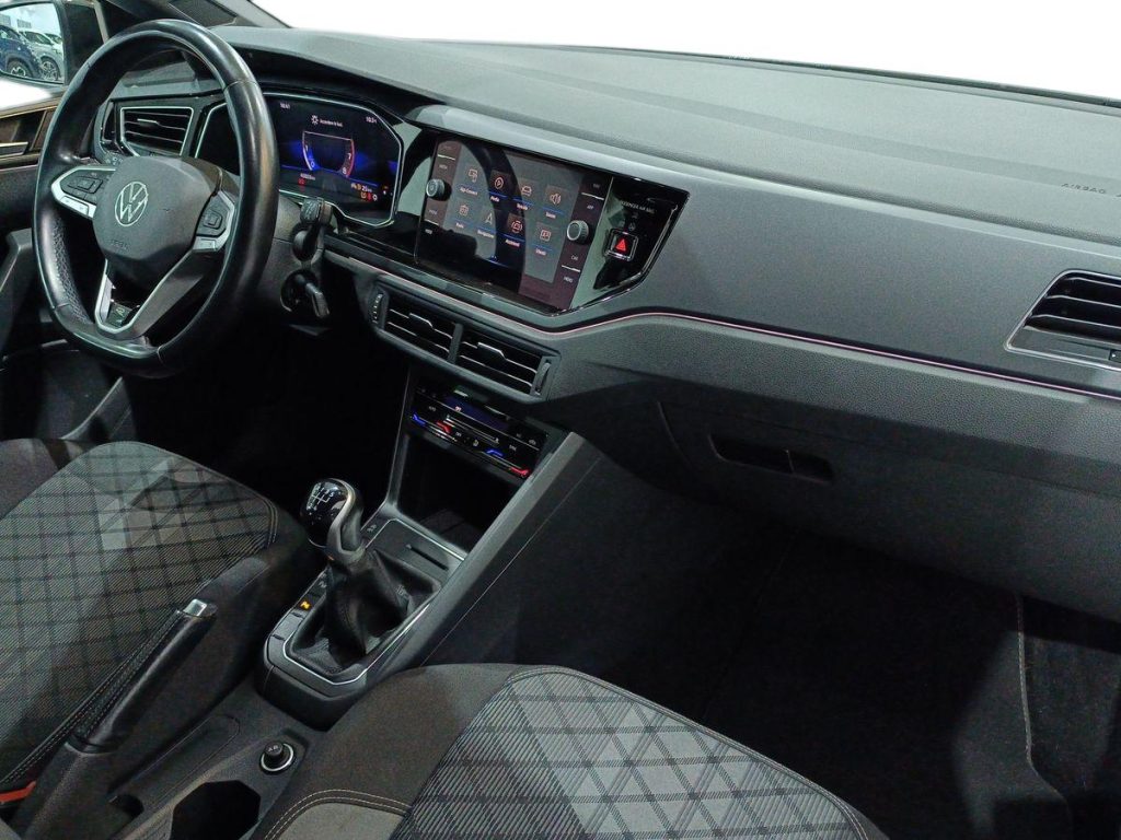 VOLKSWAGEN Polo 1.0 TSI R-Line - 9