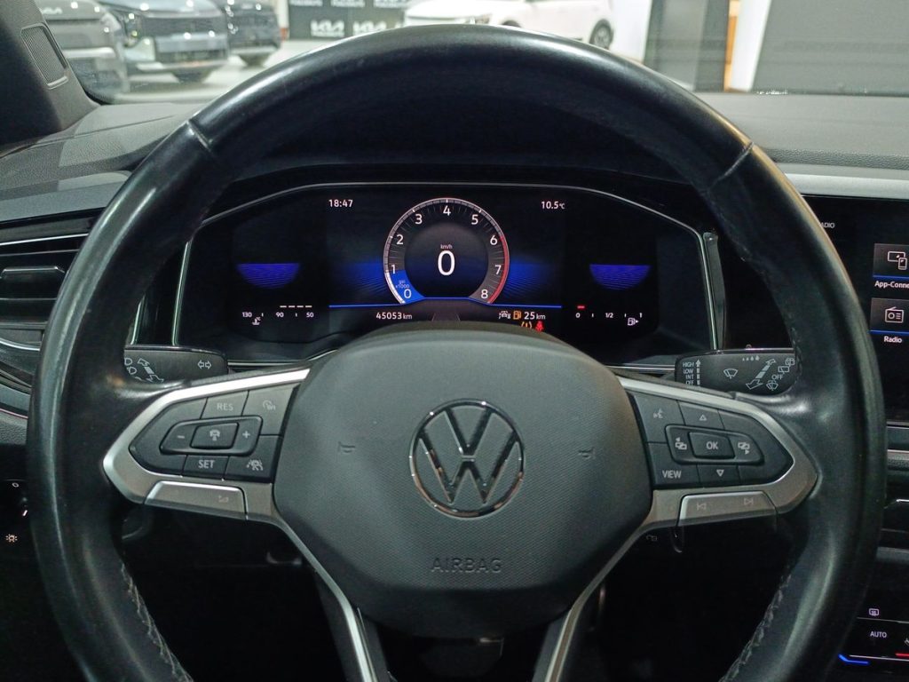 VOLKSWAGEN Polo 1.0 TSI R-Line - 19