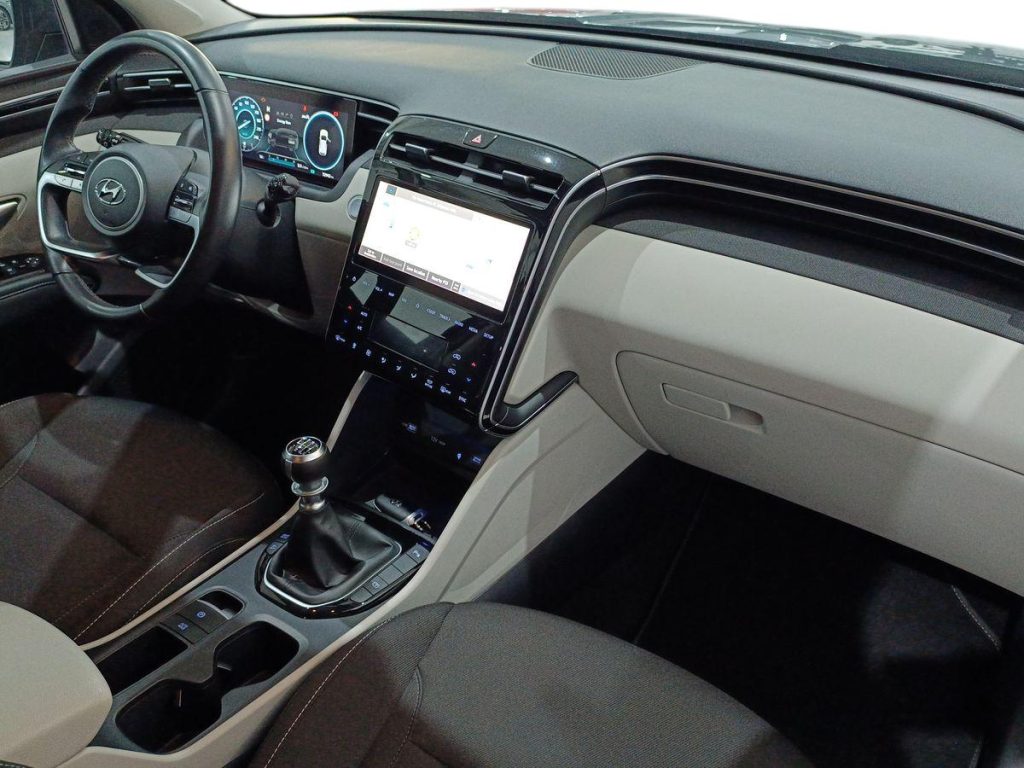 HYUNDAI Tucson 1.6 CRDI 48V XLine - 9