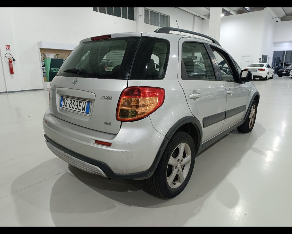 SUZUKI SX4 1.9 DDiS 4WD Outdoor Line - 3