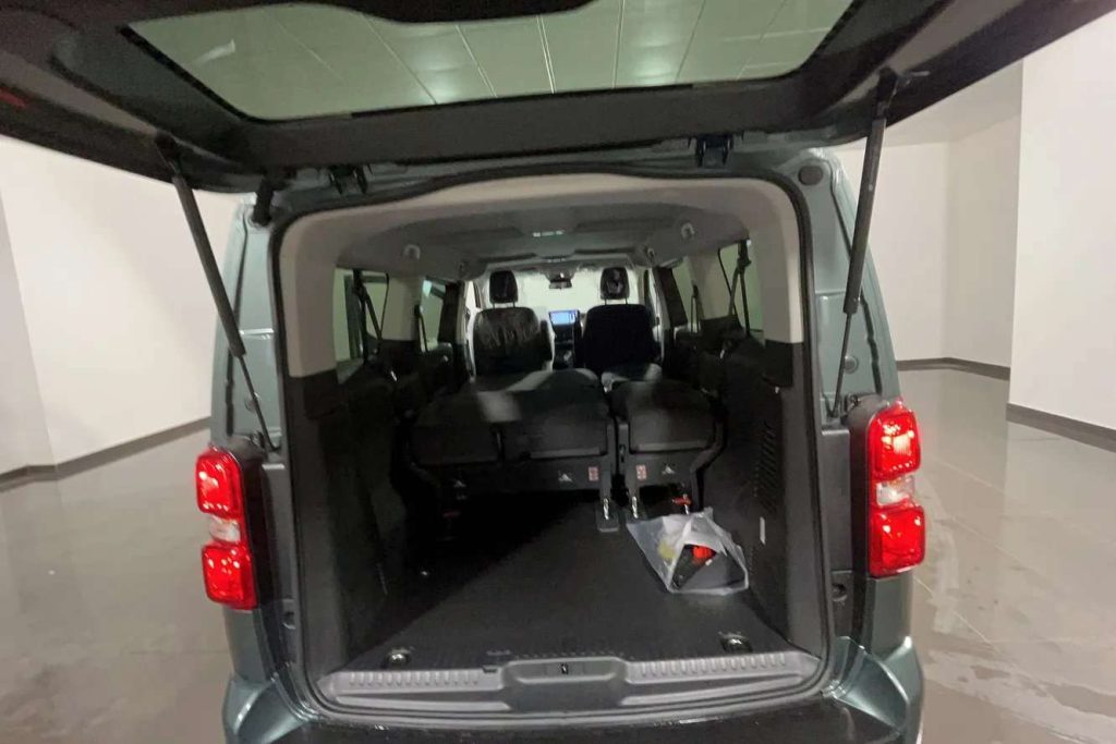 FIAT Ulysse Ulysse Automat. Omolog. M1 2.0 bluehdi 180cv L3H1 - 7