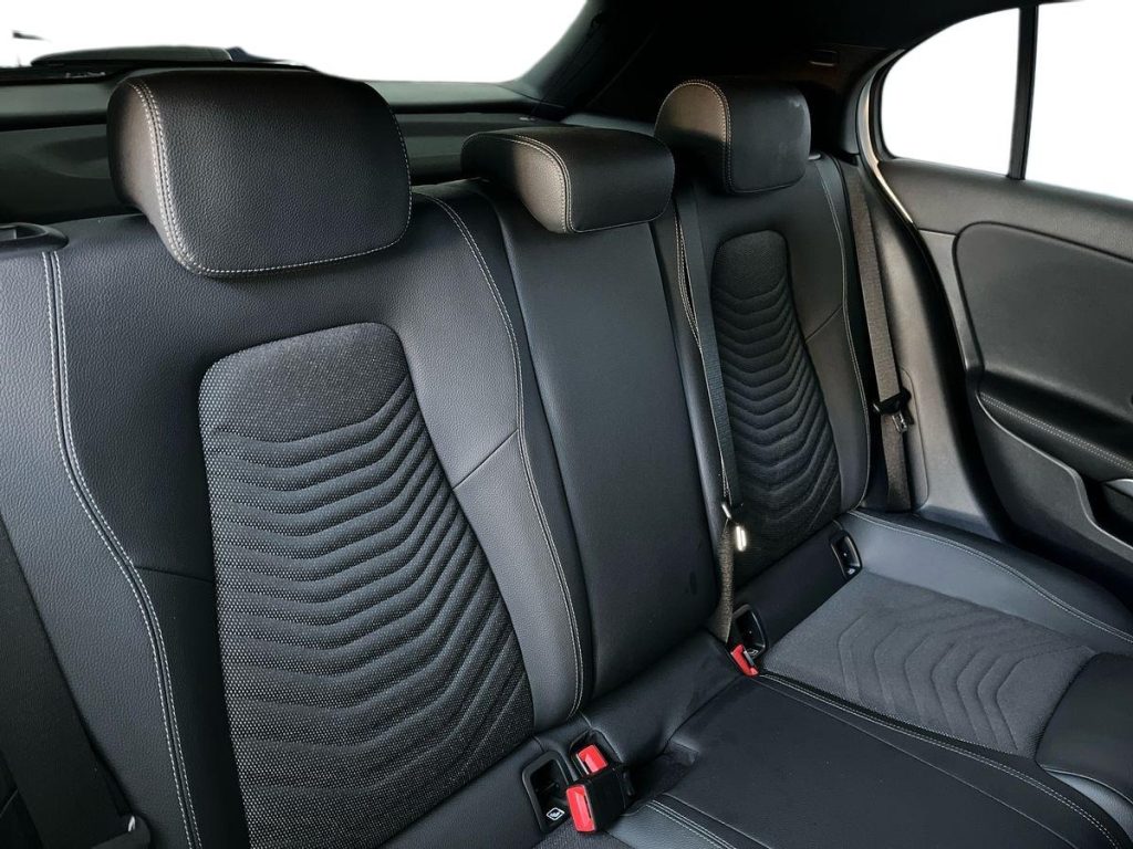 MERCEDES-BENZ A 250 e hybrid EQ Progressive Advanced - 14