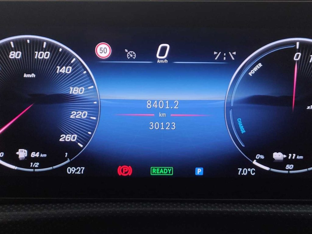 MERCEDES-BENZ A 250 e hybrid EQ Progressive Advanced - 8