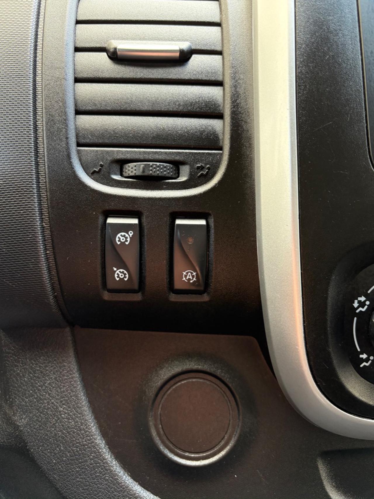 FIAT Talento 2.0 Ecojet 145CV PL-TA Furg 12q 15900€ +IVA - 18