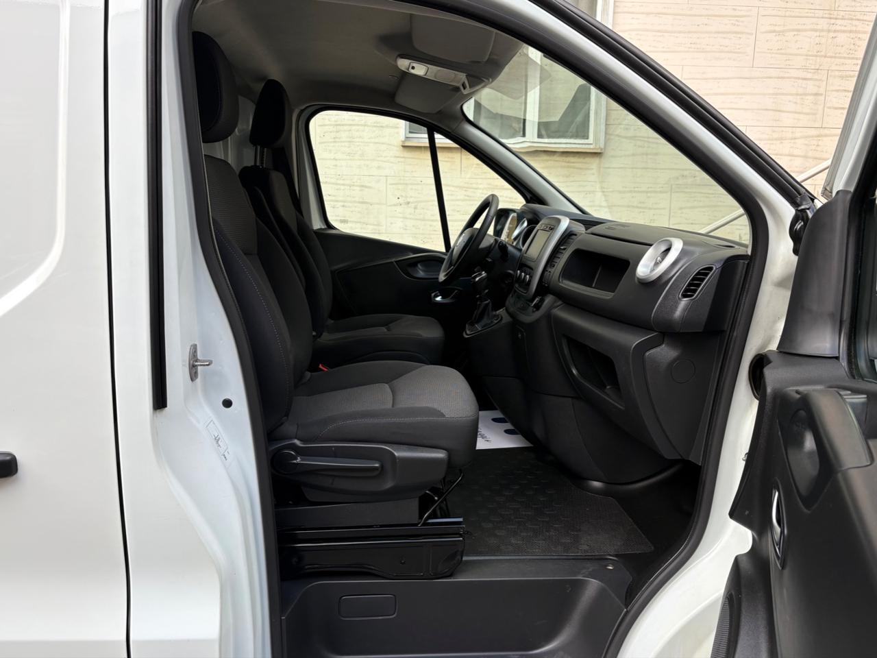 FIAT Talento 2.0 Ecojet 145CV PL-TA Furg 12q 15900€ +IVA - 17