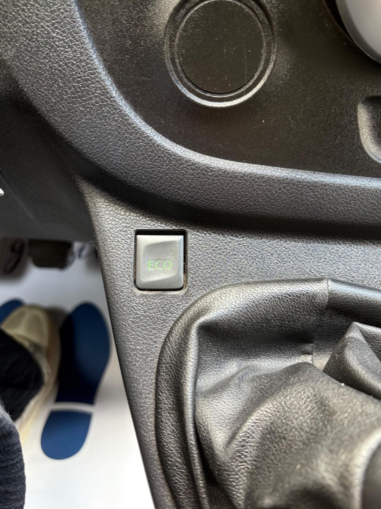 FIAT Talento 2.0 Ecojet 145CV PL-TA Furg 12q 15900€ +IVA - 20