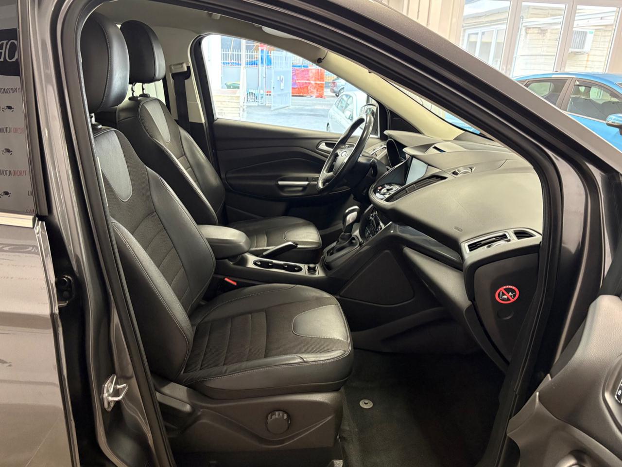 FORD Kuga 2.0 TDCI 150 CV S&S 2WD Titanium - 8