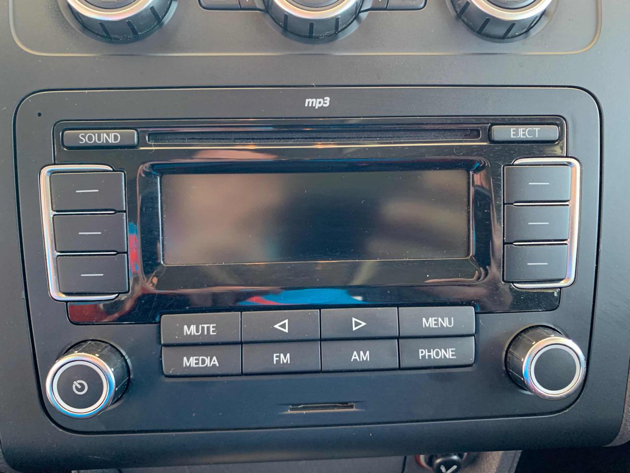 VOLKSWAGEN Touran Business 1.6 TDI DSG 7 POSTI OK NEOPATENTATI C.AUT - 23