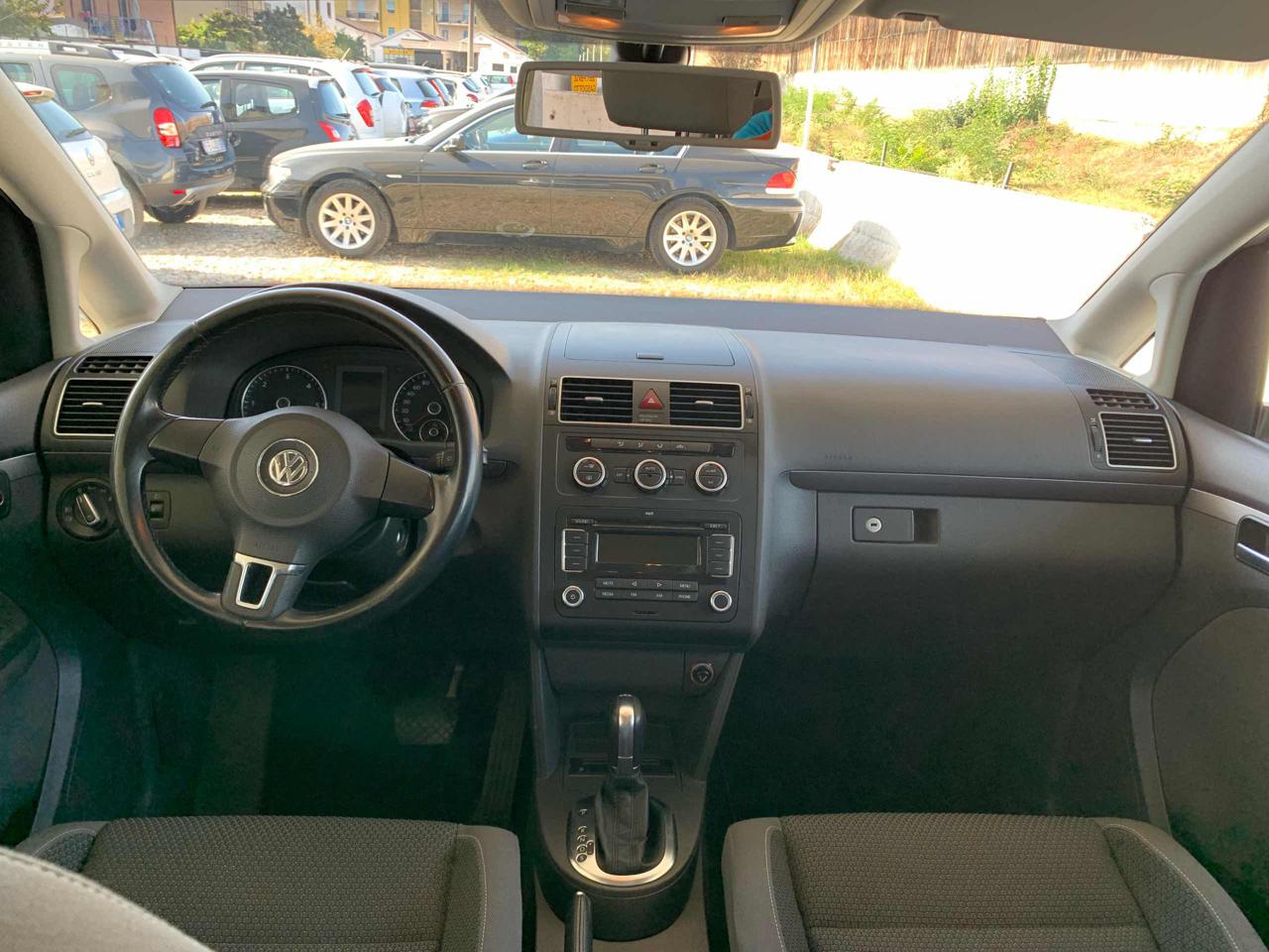 VOLKSWAGEN Touran Business 1.6 TDI DSG 7 POSTI OK NEOPATENTATI C.AUT - 21