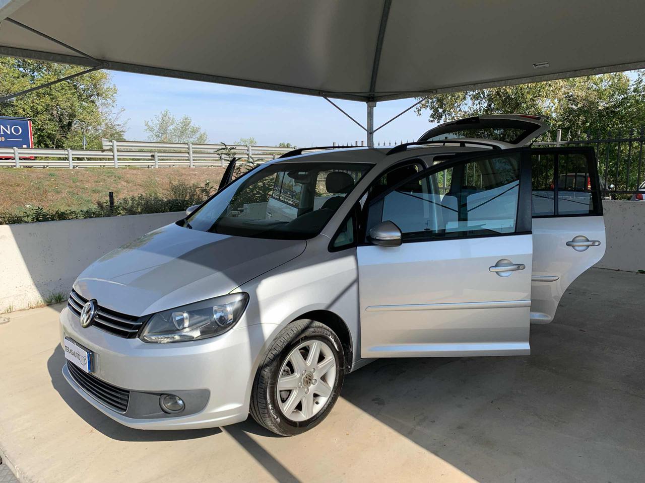 VOLKSWAGEN Touran Business 1.6 TDI DSG 7 POSTI OK NEOPATENTATI C.AUT - 8