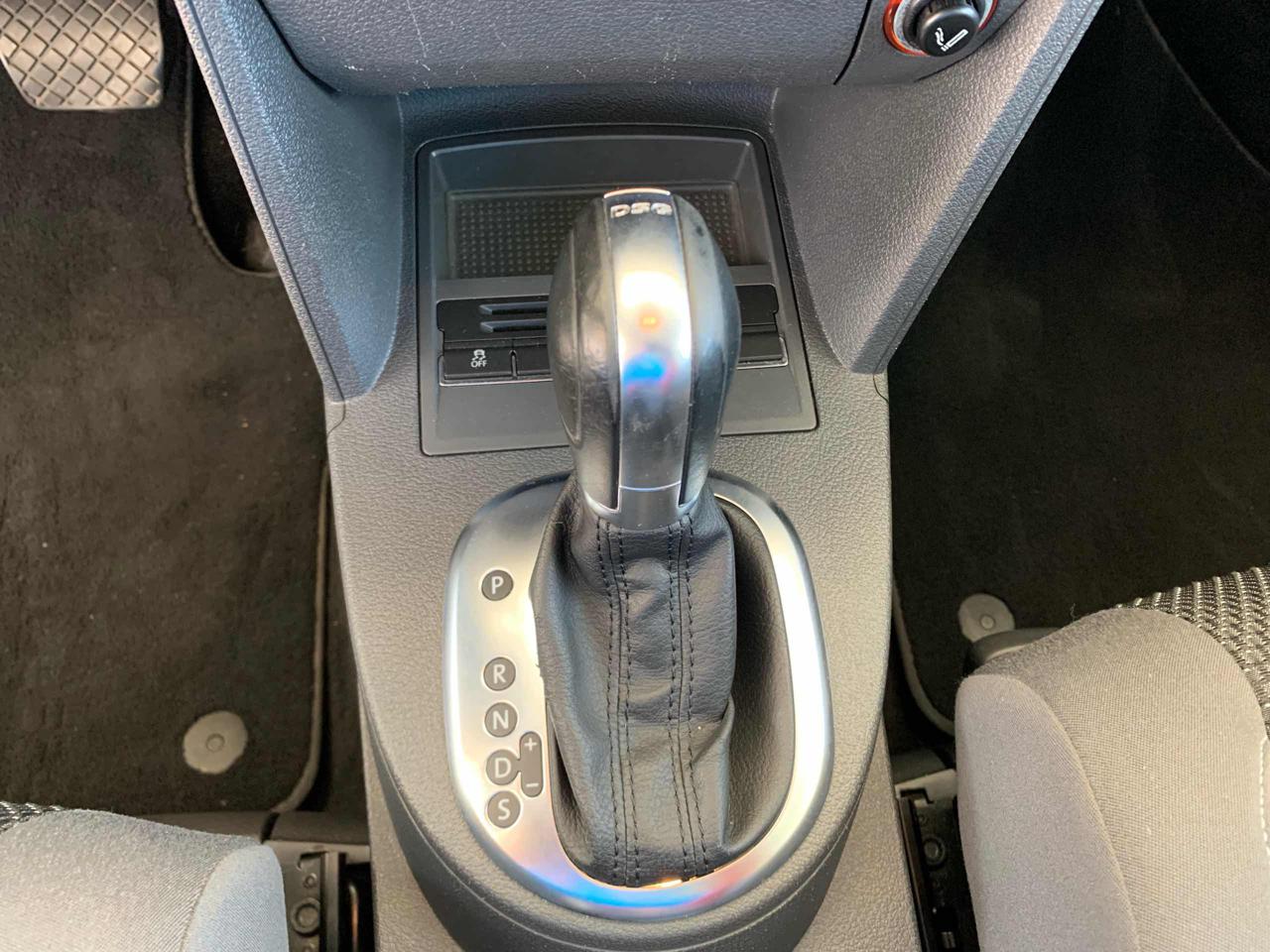 VOLKSWAGEN Touran Business 1.6 TDI DSG 7 POSTI OK NEOPATENTATI C.AUT - 33