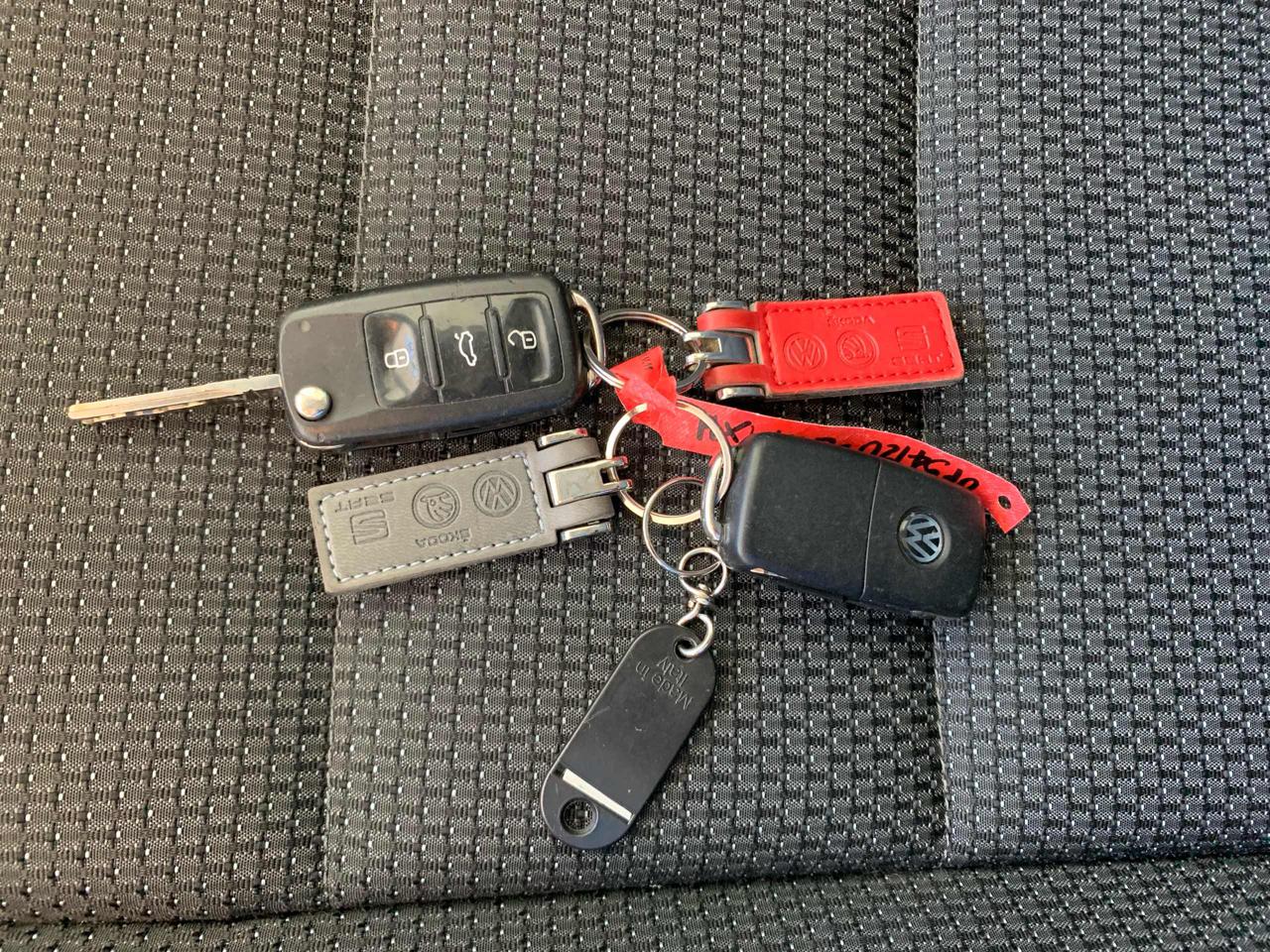 VOLKSWAGEN Touran Business 1.6 TDI DSG 7 POSTI OK NEOPATENTATI C.AUT - 35