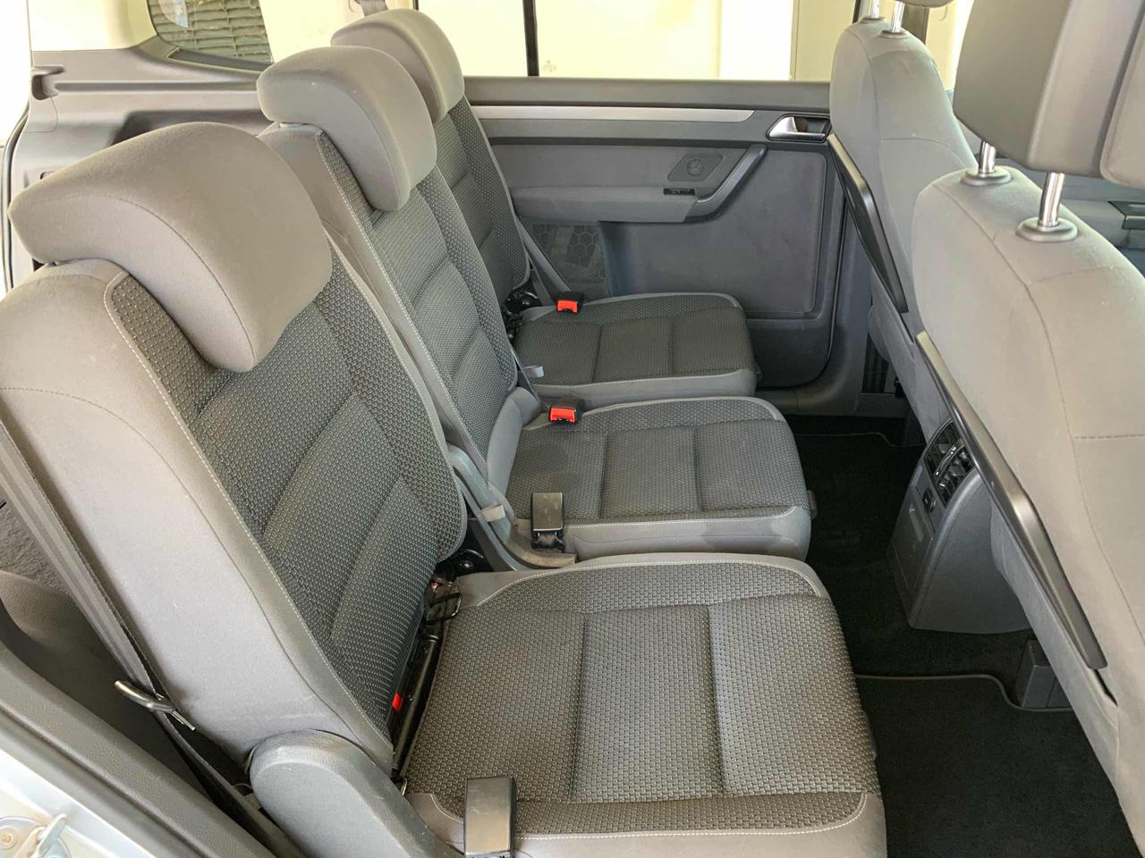 VOLKSWAGEN Touran Business 1.6 TDI DSG 7 POSTI OK NEOPATENTATI C.AUT - 16