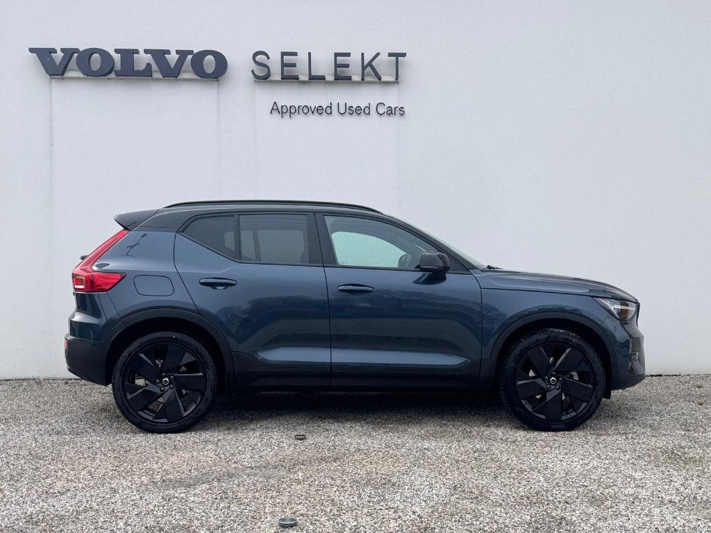 VOLVO XC40 B3 automatico Ultra Black Edition - Foto 4