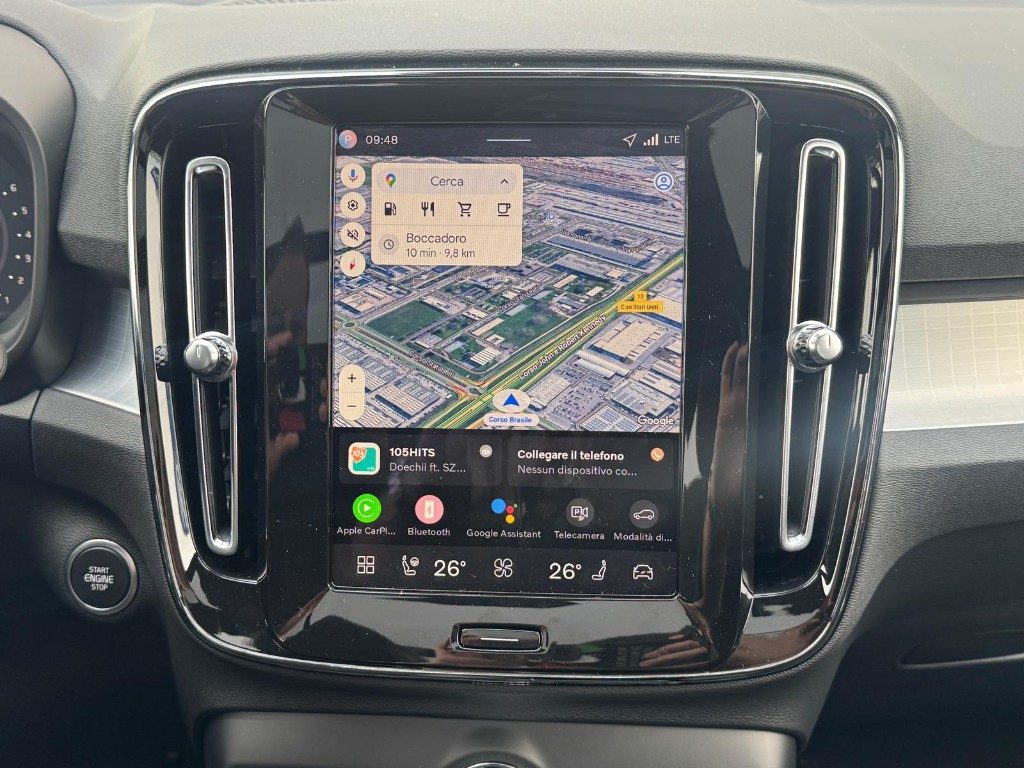 VOLVO XC40 B3 automatico Ultra Black Edition - Grid Foto 12