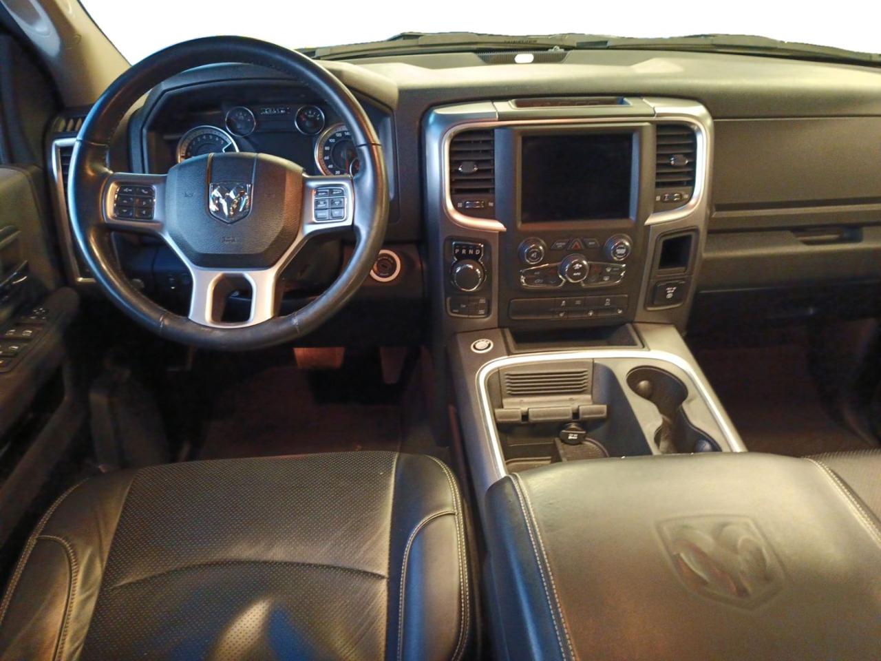 RAM 1500 V8 Crew Cab Limited GPL 395cv AUTOCARRO - 8