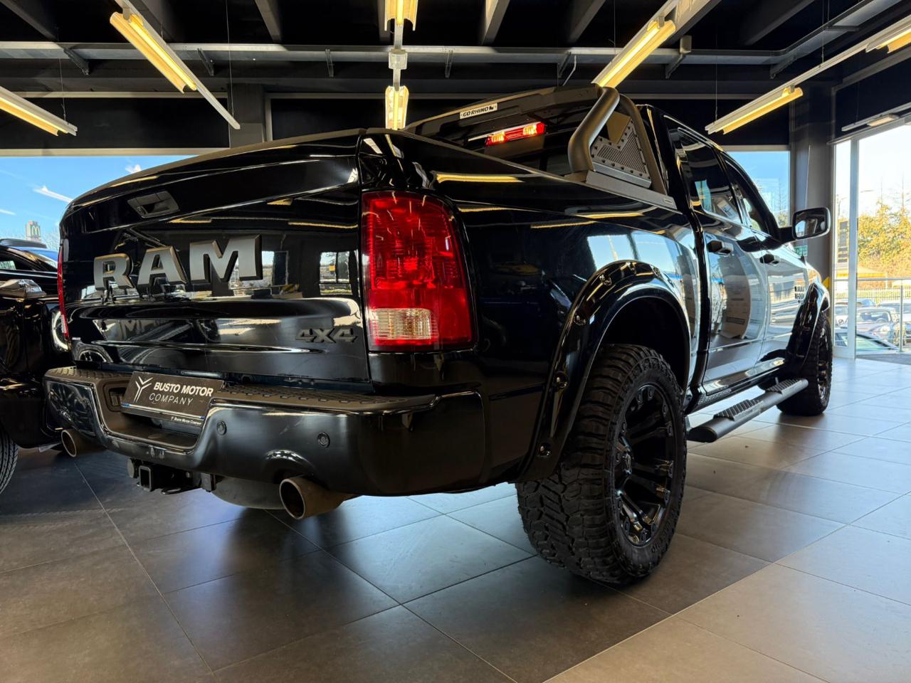 RAM 1500 V8 Crew Cab Limited GPL 395cv AUTOCARRO - 19