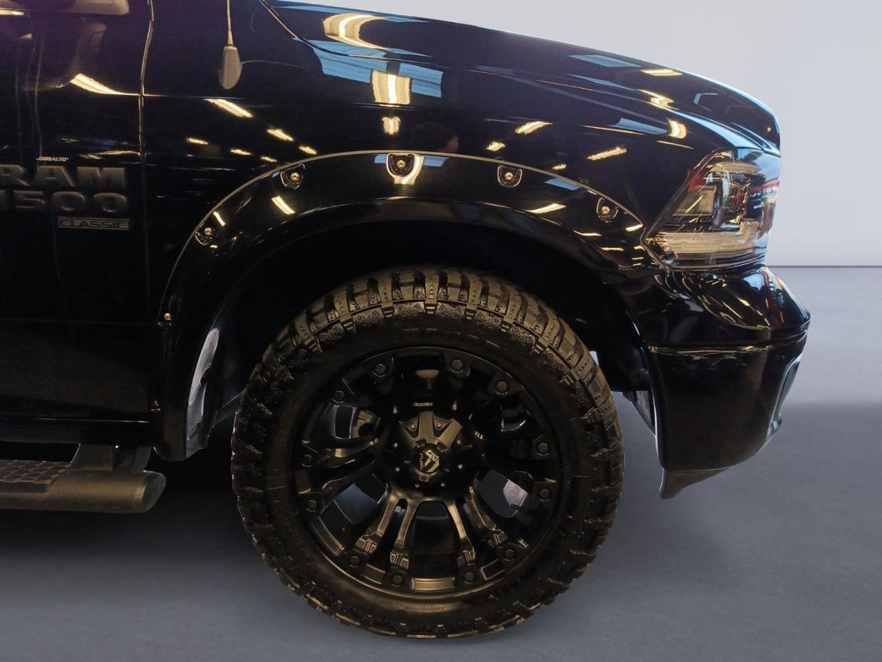 RAM 1500 V8 Crew Cab Limited GPL 395cv AUTOCARRO - 4