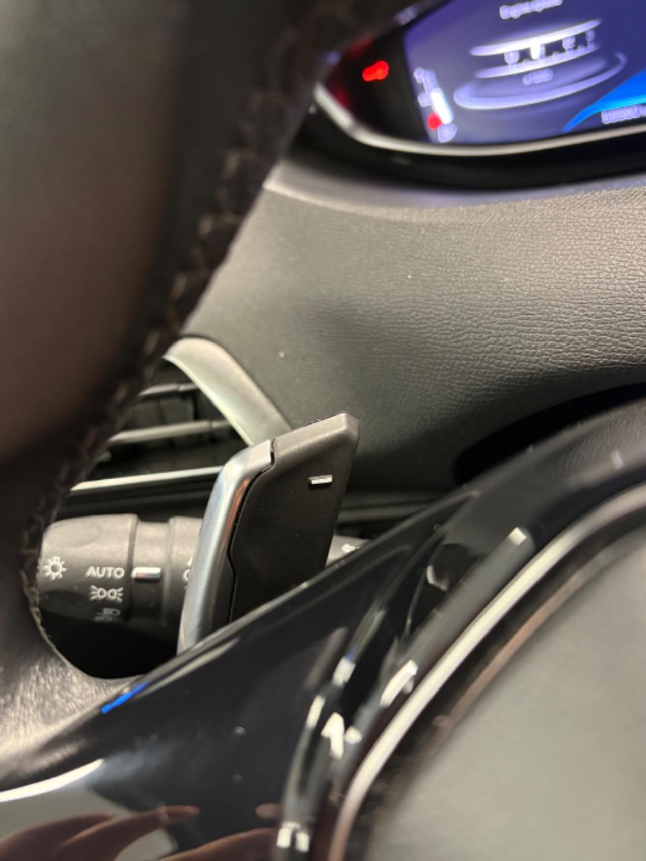 PEUGEOT 5008 BlueHDi 130 S&S EAT8 Allure Pack 7POSTI - 12