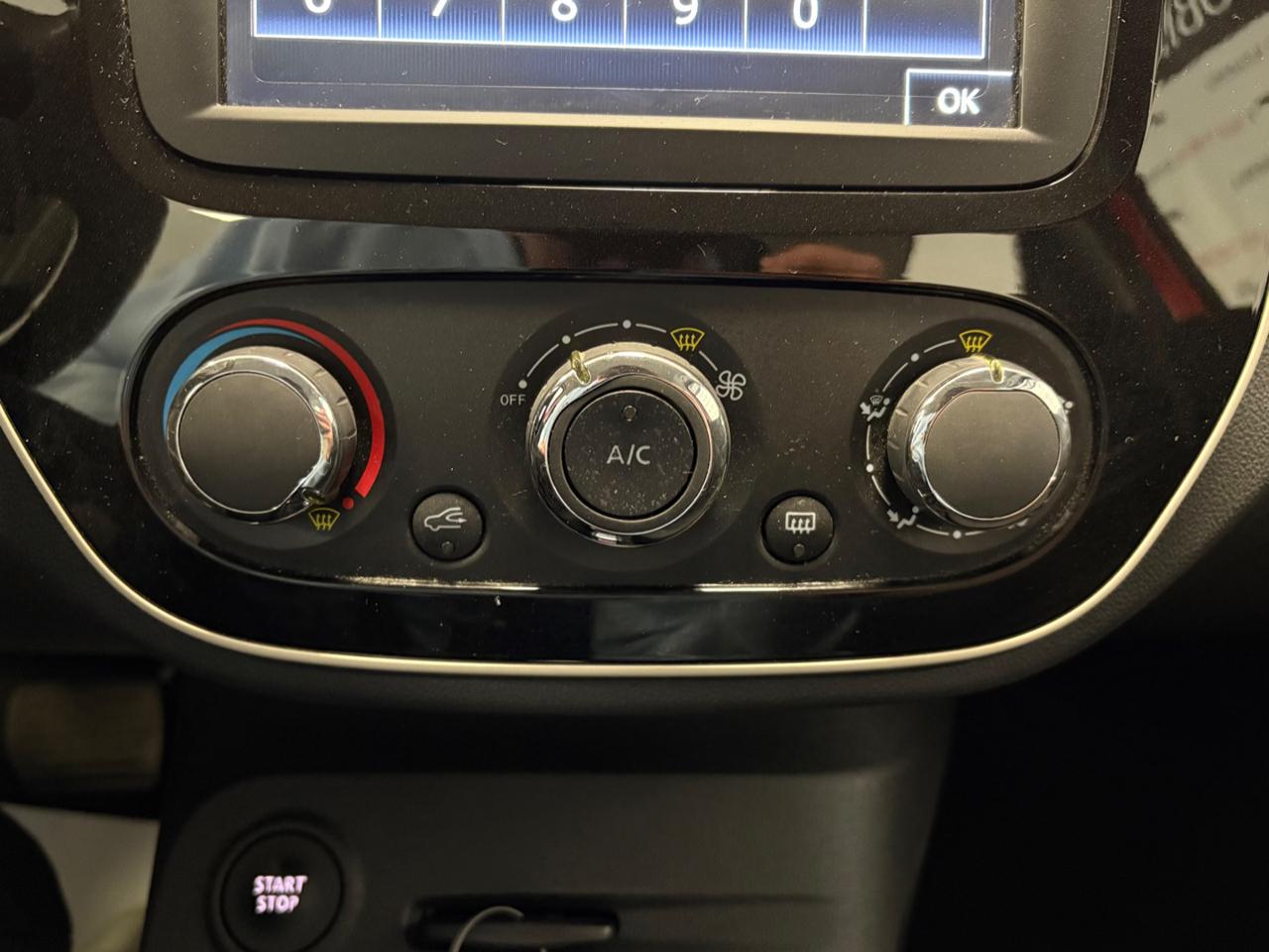 RENAULT Captur dCi 8V 90 CV EDC Business TAGLIANDI UFFICIALI - 16