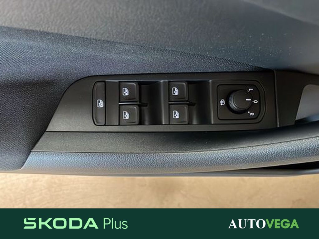 SKODA Kamiq 1.0 tsi selection 95cv - 15