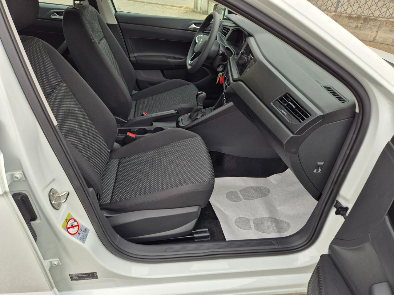 VOLKSWAGEN Polo 1.0 Life - 11