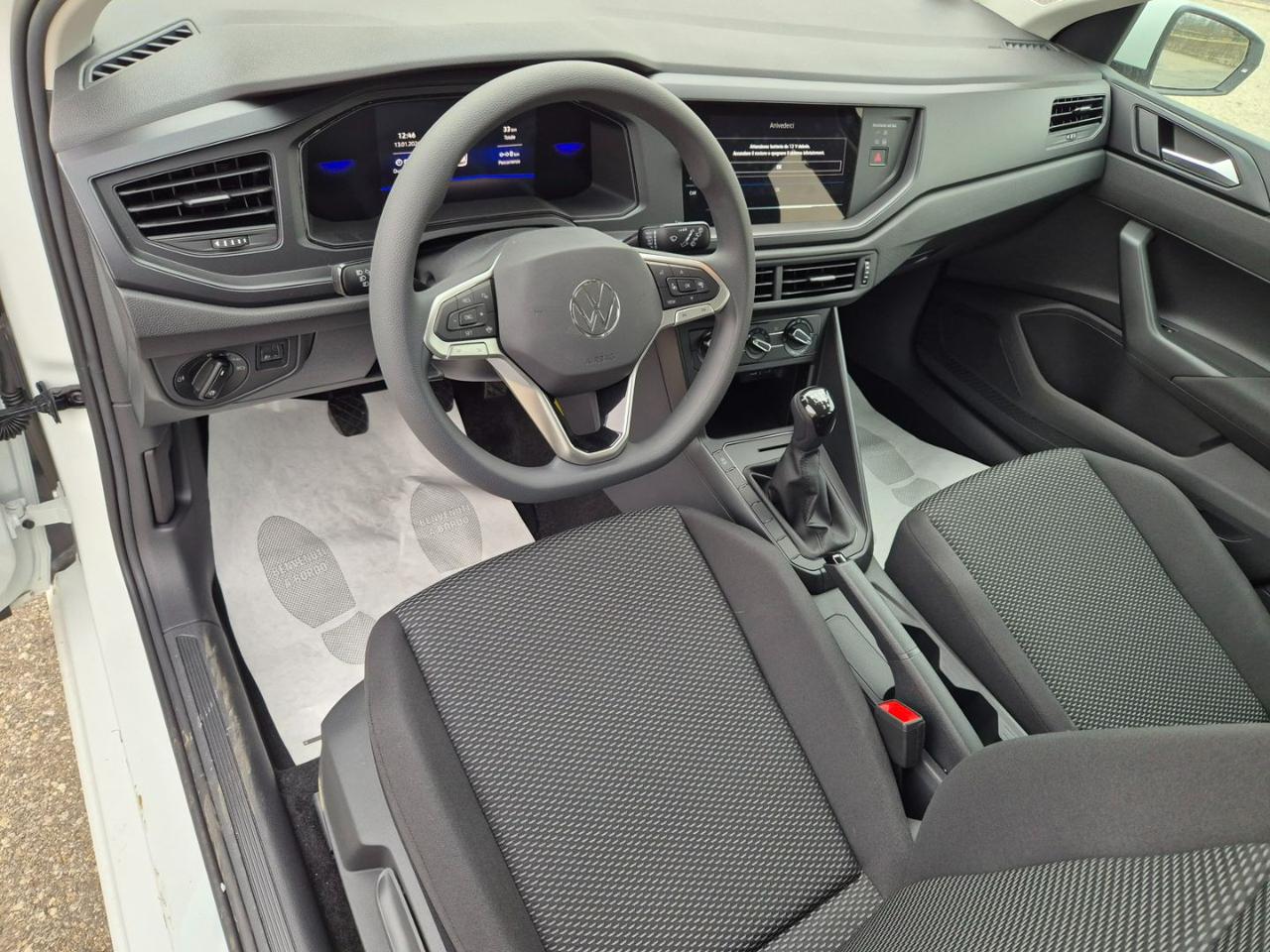 VOLKSWAGEN Polo 1.0 Life - 10