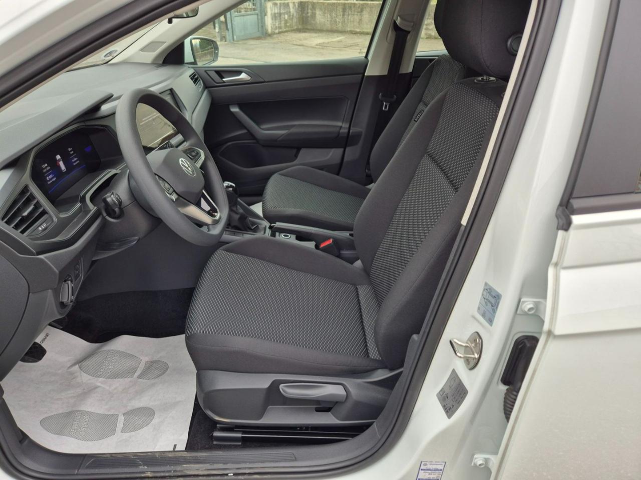 VOLKSWAGEN Polo 1.0 Life - 9