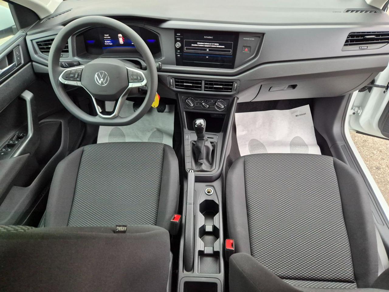 VOLKSWAGEN Polo 1.0 Life - 13