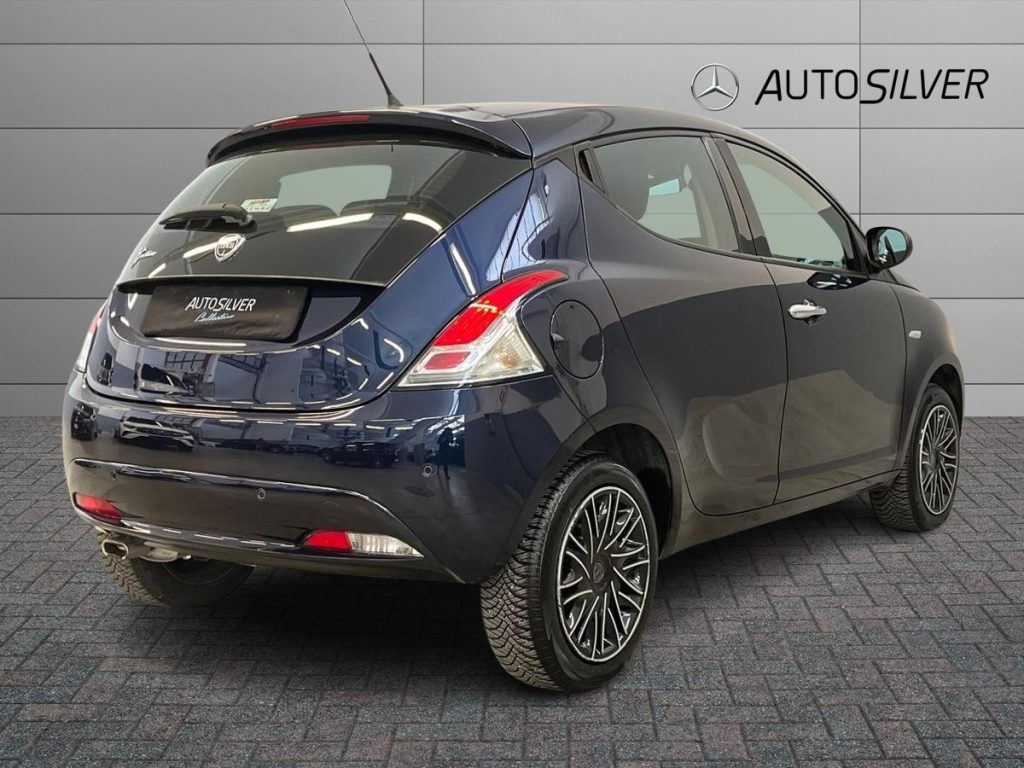LANCIA Ypsilon 1.2 69 CV 5 porte S&S Gold - 2