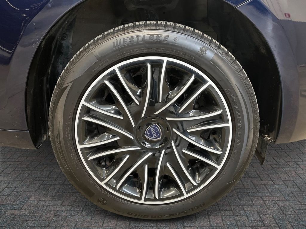 LANCIA Ypsilon 1.2 69 CV 5 porte S&S Gold - 7