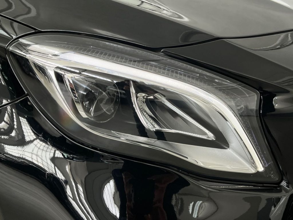 MERCEDES-BENZ GLA 180 Sport - 17