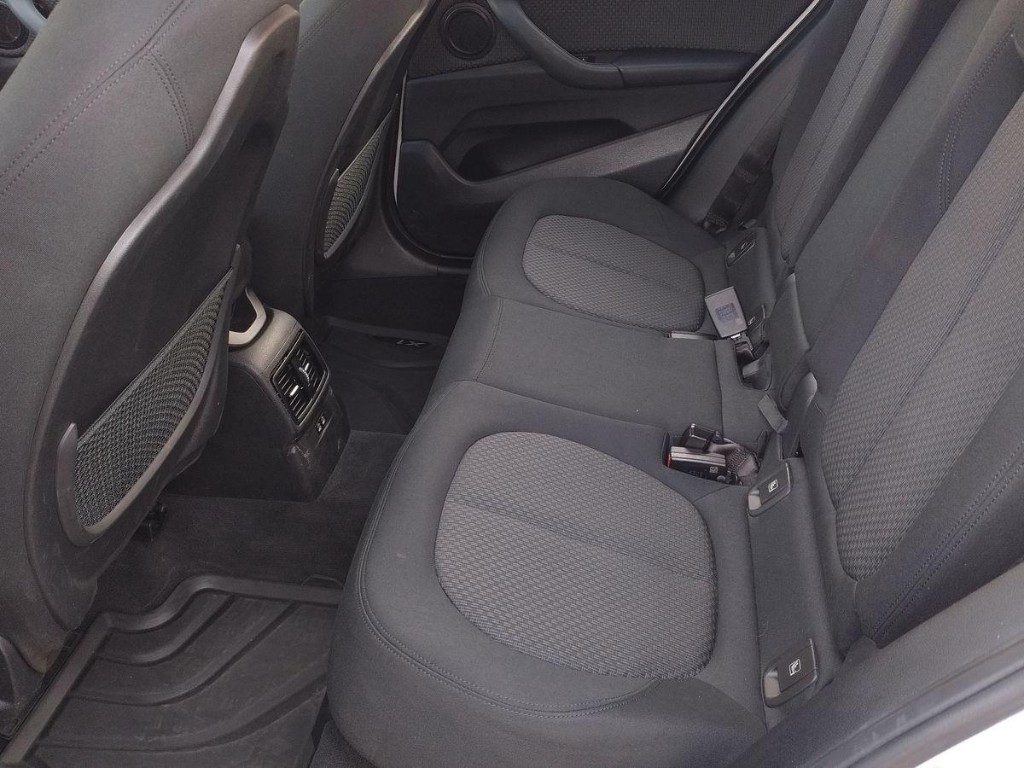 BMW X1 sDrive16d Business Advantage - 10